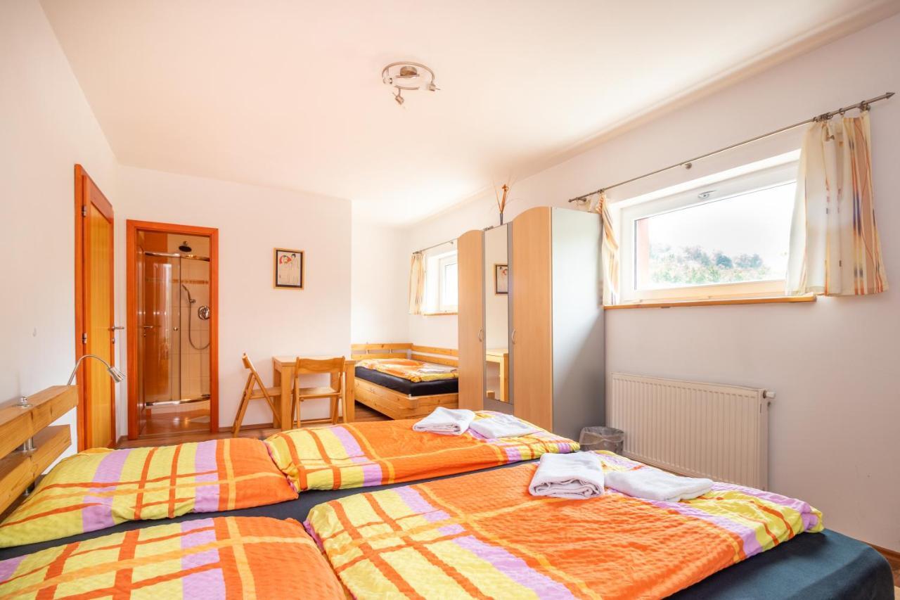 Ubytovani Bezchlebovi Hotell Český Krumlov Exteriör bild